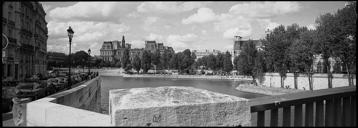 Hotel de Ville taken from Pont Saint Louis, 2002