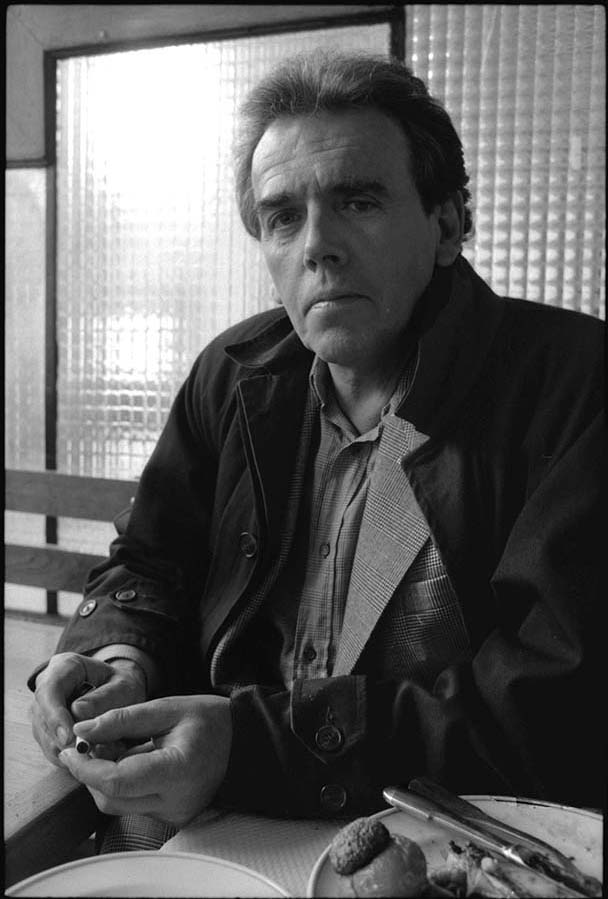 Jean Edern Hallier, Paris, 1990