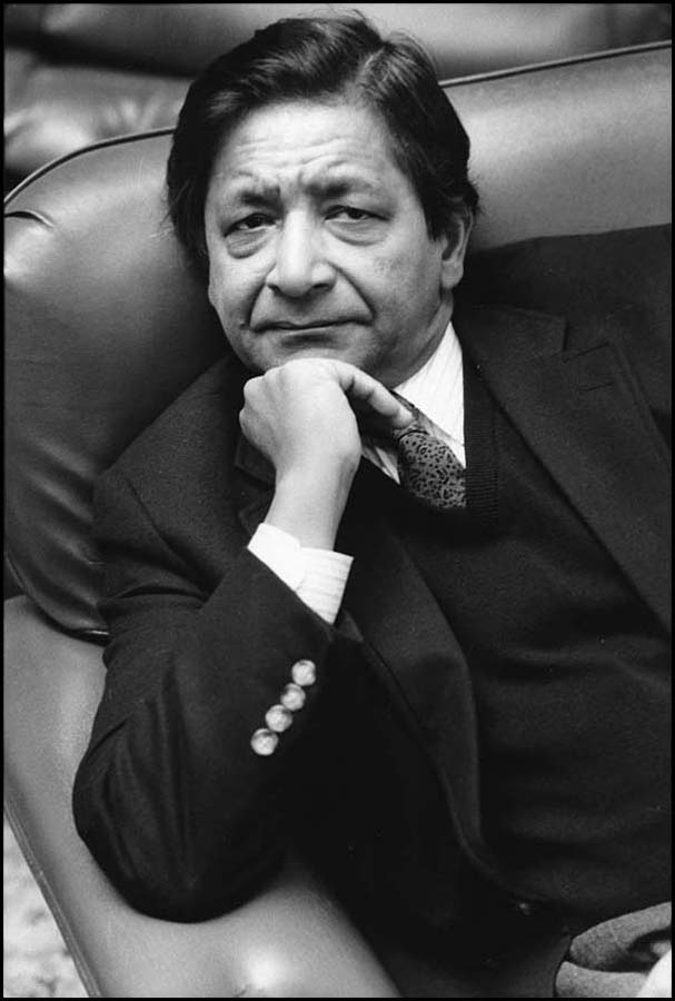 V.S. Naipaul, Paris, 1989