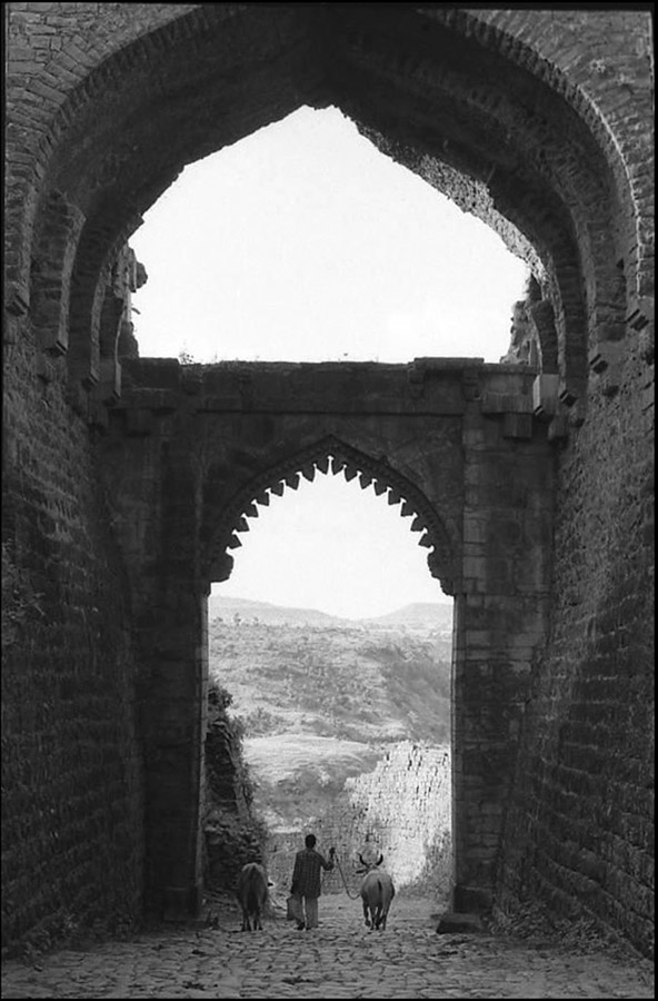 Mandu fort, Madhya Pradesh, 1979