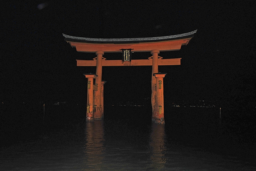 Itsukushima shrine, Miyajima, Japan, 2015